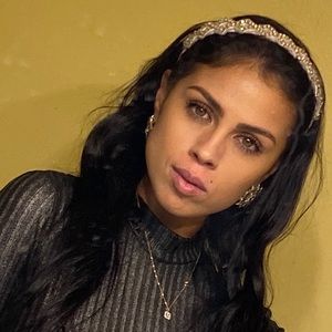 Meet your Posher, Alina